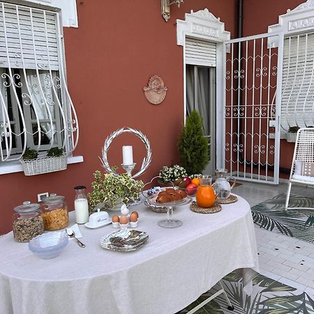 Villa House And Garden B&B Montichiari Esterno foto