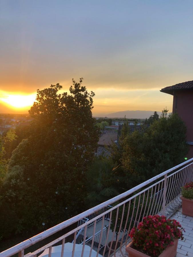 Villa House And Garden B&B Montichiari Esterno foto