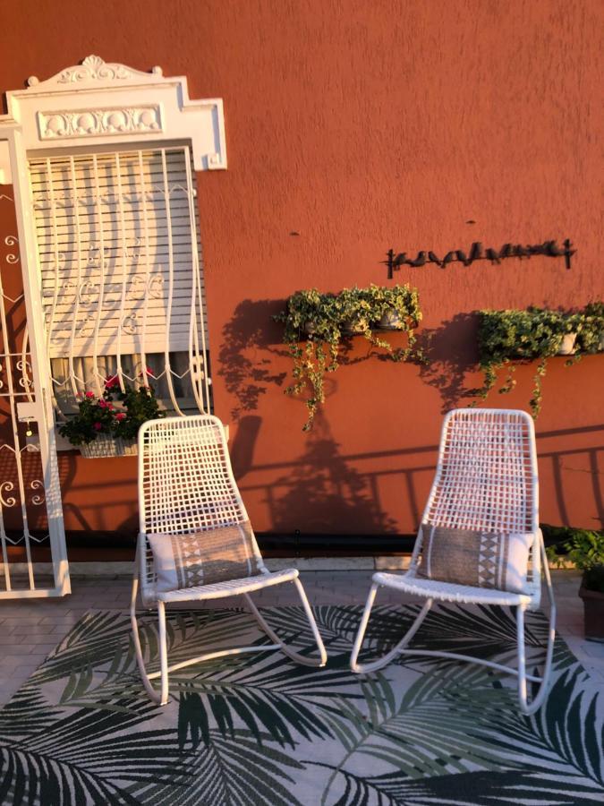 Villa House And Garden B&B Montichiari Esterno foto
