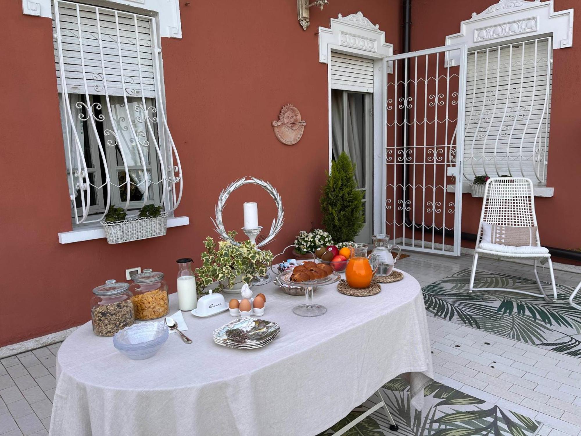 Villa House And Garden B&B Montichiari Esterno foto